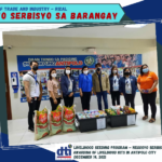Group photo: DTI Rizal in distributing livelihood kits for Antipolo City