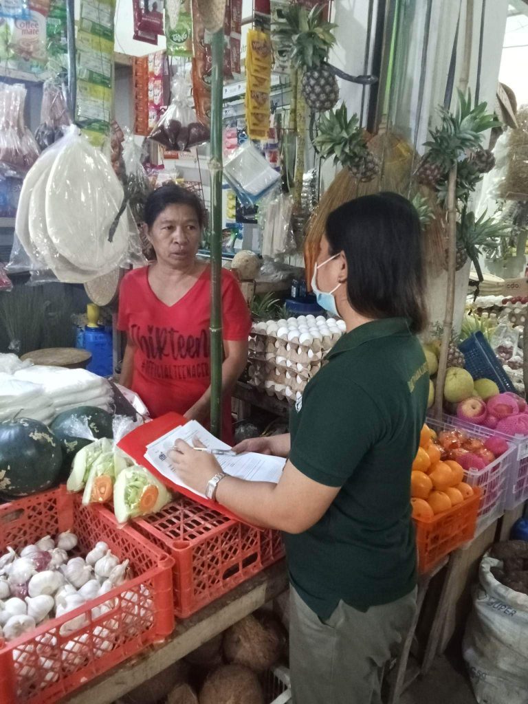 Negosyo Center Business Counselor, while giving information about BN Certificates