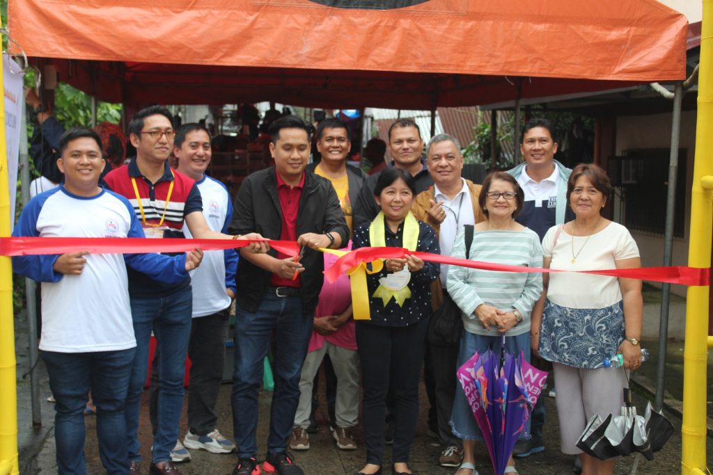 Ribbon Cutting Ceremony of the Adyo Bazaar joined by DTI Quezon Provincial Director Julieta L. Tadiosa