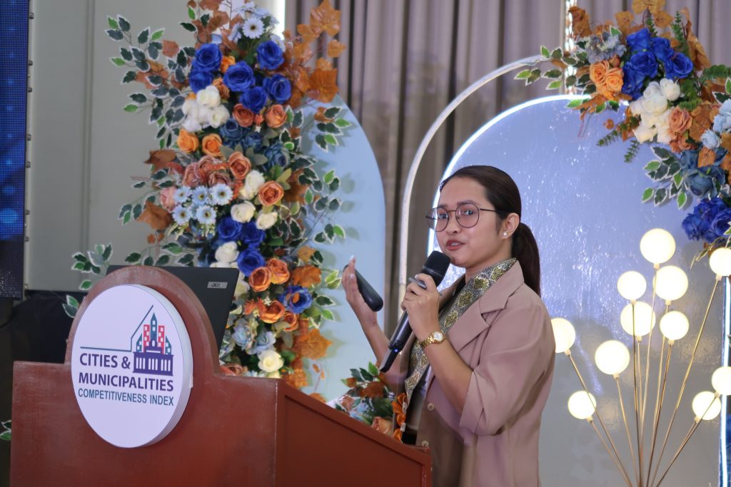 DTI Quezon Takes Part In The 2nd Provincial CMCI Forum And Awarding Ceremony