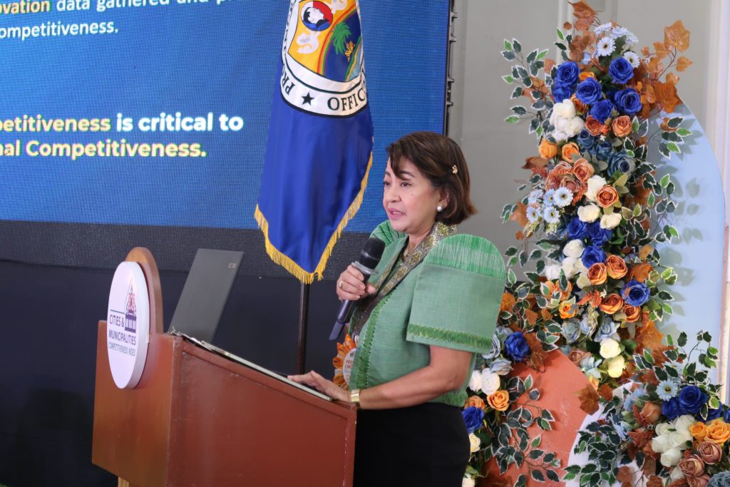 DTI Quezon Takes Part In The 2nd Provincial CMCI Forum And Awarding Ceremony