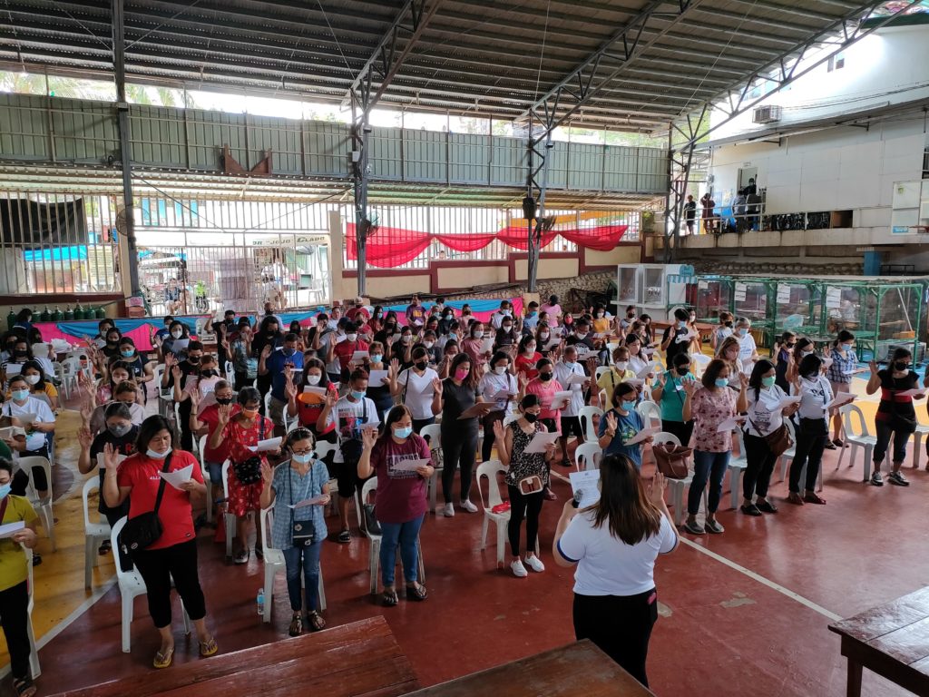 in photo: LSP-NSB Beneficiaries during their Pledge of Commitmment