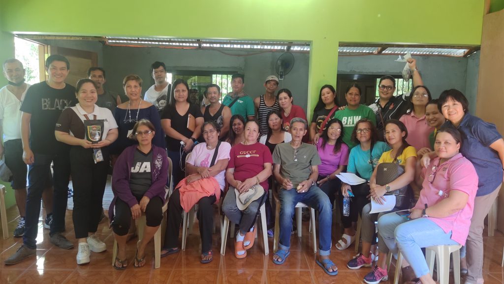 In photo: Representatives from Department of Agriculture Region IV-A, Department of Agrarian Reform, Department of Trade and Industry (DTI) Quezon, through its Negosyo Center Sariaya, Quezon Tourism, and LGU Sariaya together with the coffee farmers from Sariaya, Quezon.
