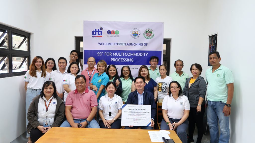 In photo: DTI Quezon headed by Provincial Director Julieta L. Tadiosa and Ms. Eleonor Zabella from the Office of the Provincial Agriculturist (OPA), together with Hon. George D. Suayan, Municipal Mayor of Candelaria and the members of the Candelaria Farmers Federation Association (CFFA).
