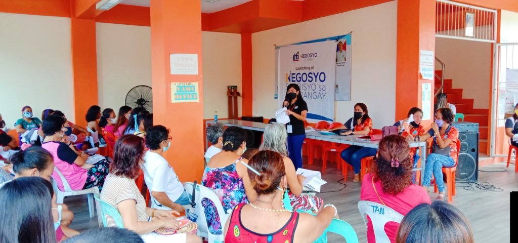 In Photo: Negosyo Center Calauag Business Counselor Ma. Isabel C. Hirang discussing the objectives of the LSP-NSB and Negosyo Center program