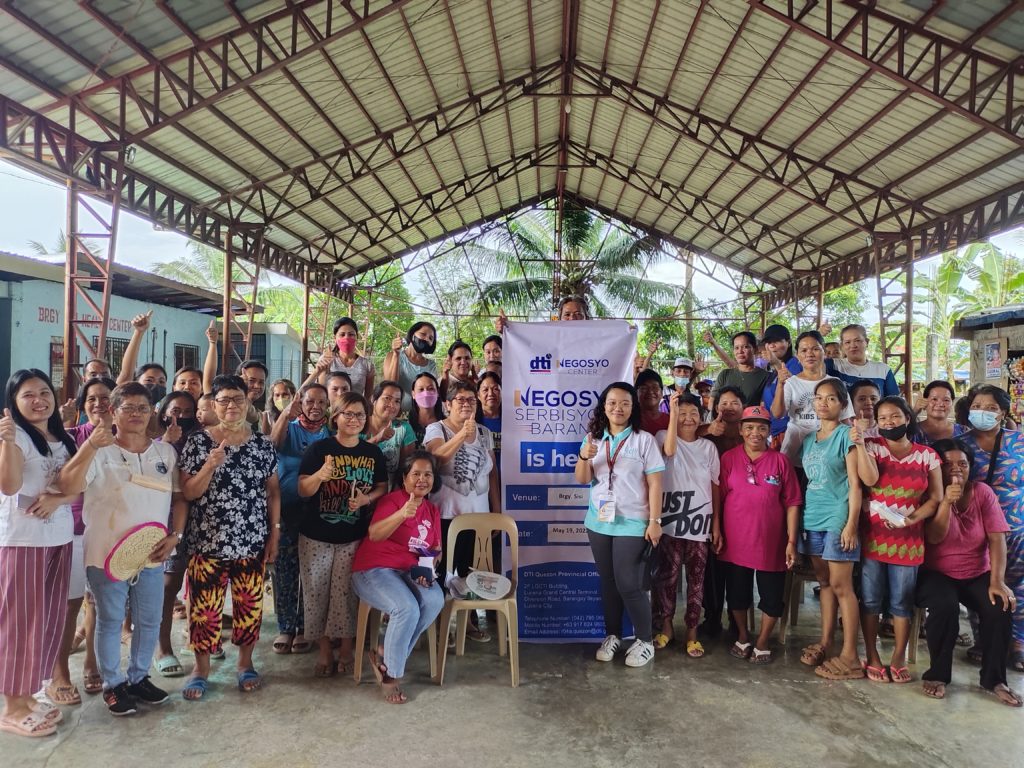 In photo: DTI Laguna together with the beneficiaries of LSP-NSB in Barangay Sisi, Guinayangan, Quezon
