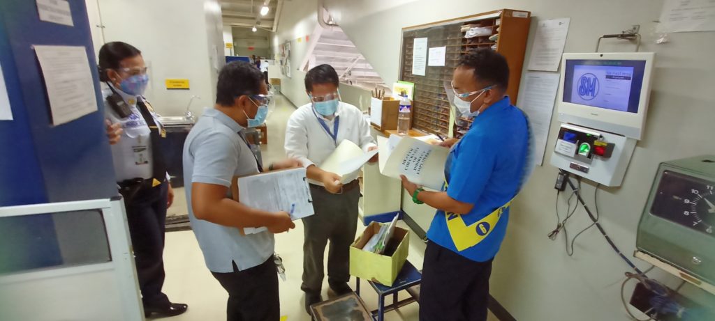 DTI Quezon validating safety seal application