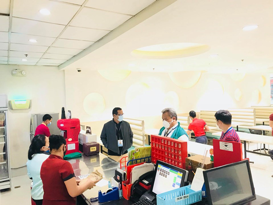 (L-R) DTI-Region 9 ARD Engr. Al-Zamir Lipae, RD Ceferino Rubio and LGU ZC BPLO, Mr. Benjie Barredo of LGU Zamboanga City leading the Joint DTI-DOLE-DOT-LGU Zamboanga City Monitoring on the minimum health protocols carried out by the various establishments- barber shops, salons and dine-in restos. 