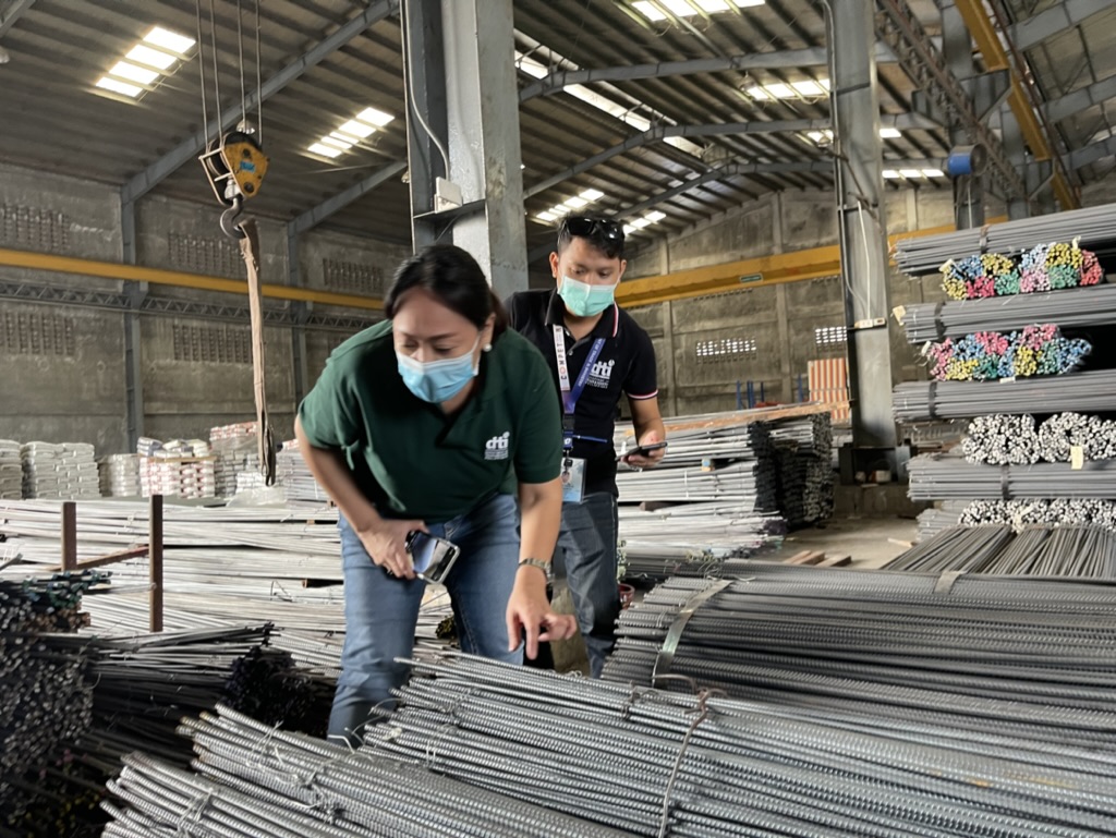 Consumer Protection Group (CPG) Undersecretary Atty. Ruth B. Castelo conducts indicative tests on rerolled steel bars from a firm in Pampanga, 11 October 2022.