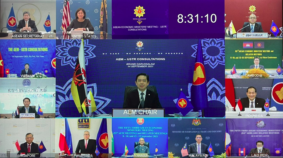 In photo: ASEAN Economic Ministers