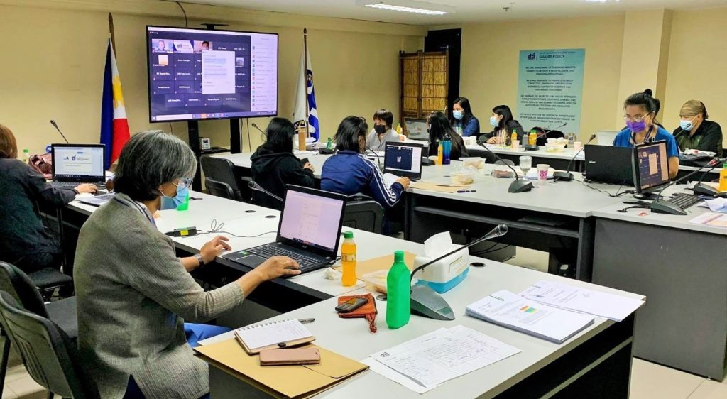 DTI-CAR CMCI workshop simultaneously held in the office and online via Zoom