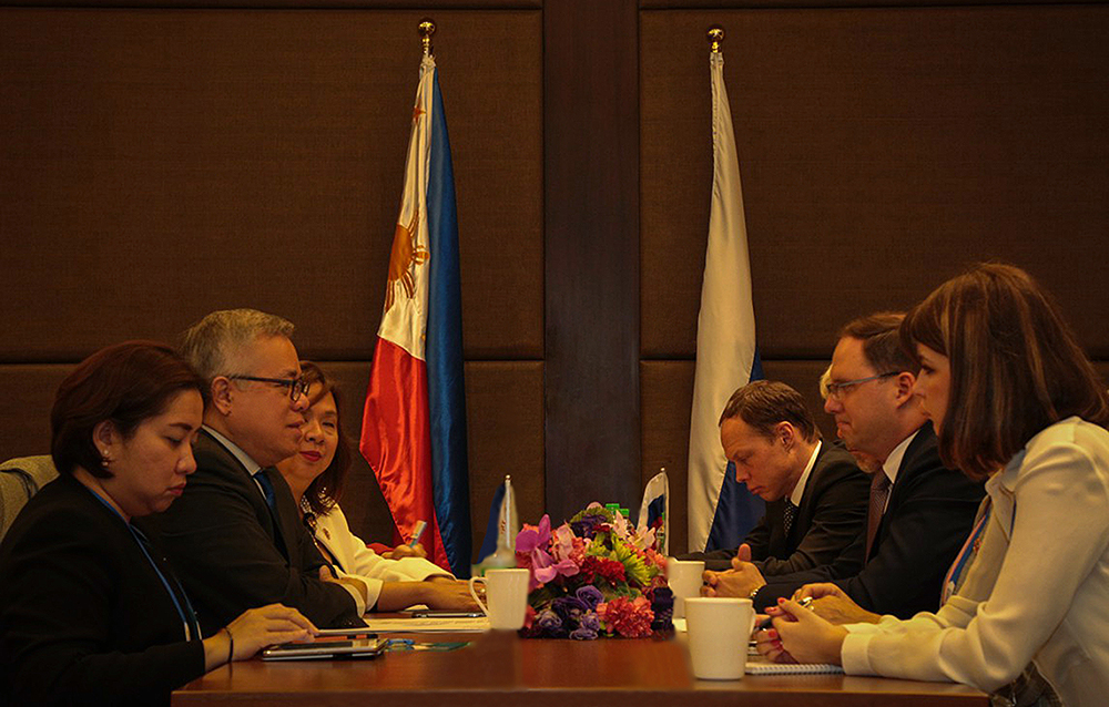 Sec Lopez meets with Russian delegation