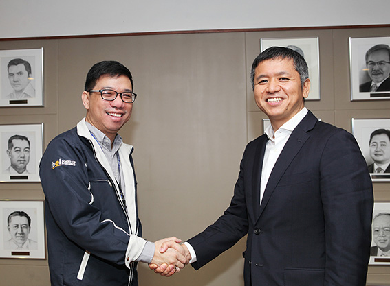  Photo shows Trade Undersecretary and BOI Managing Head Ceferino Rodolfo (left) in a handshake with JICA Senior Representative Tetsuya Yamada at the Study’s initial Steering Committee Meeting held at the BOI Building recently.