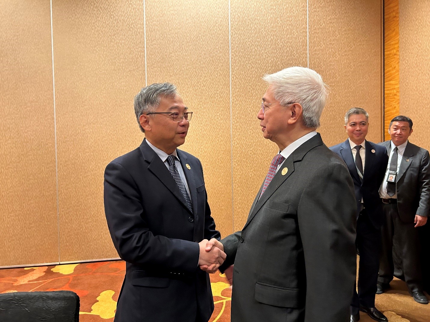 In photo: Deputy Prime Minister and Minister for Trade and Industry of Singapore Gan Kim Yong and DTI Secretary Fred Pascual